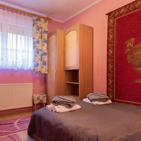 아파트 Relax Liget Apartman